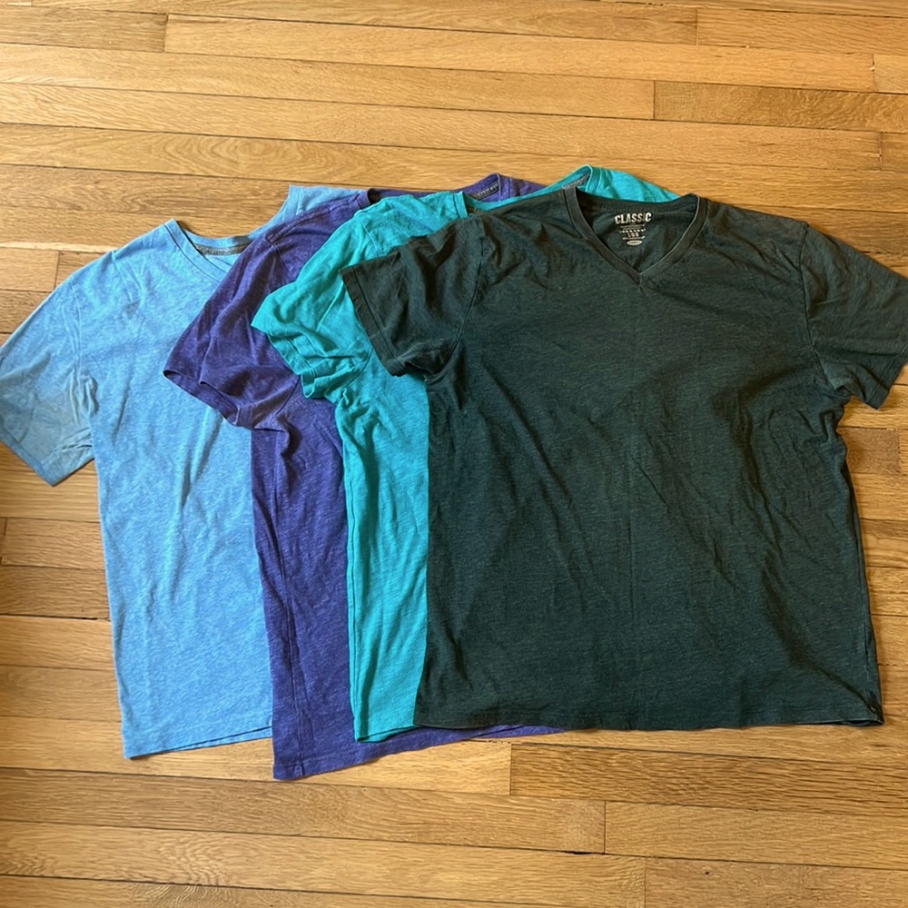 Old Navy - set of 4 - large soft wash v neck tees